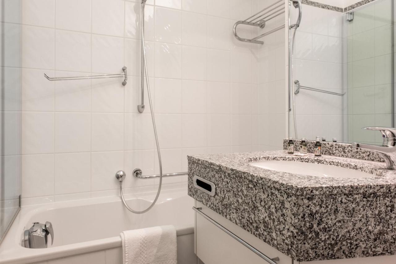 Apartment Alpenrose 2.5 Mit Mitbenutzung Spa & Wellness - Griwa Rent Ag Beatenberg Exterior photo